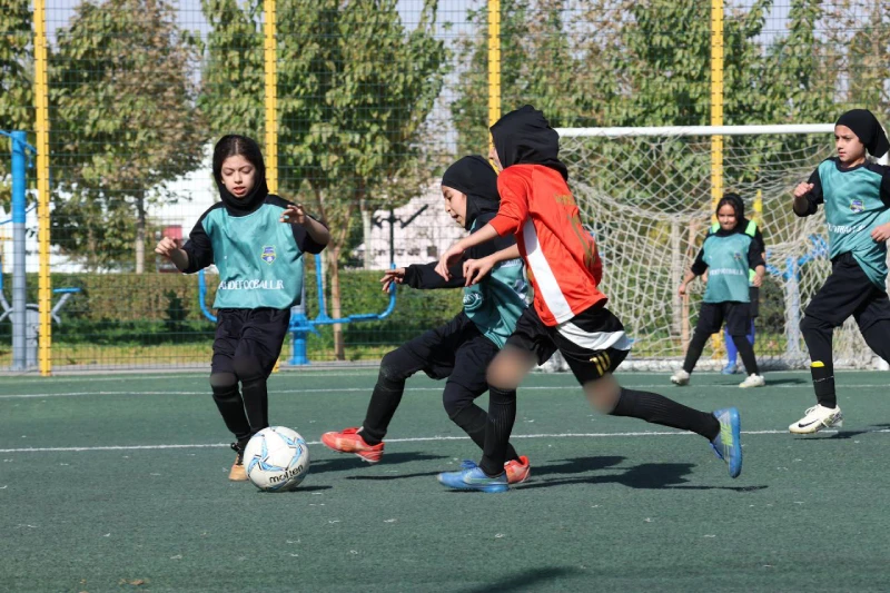 نونهالان در فستیوال فوتبال بانوان
